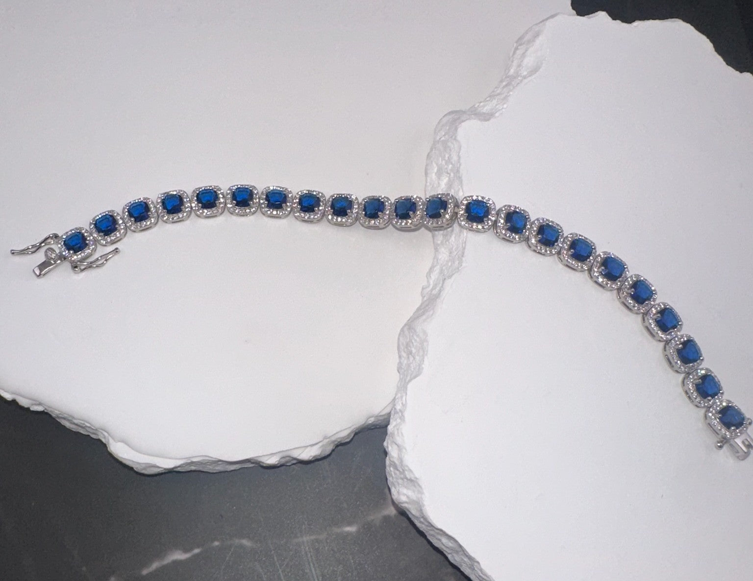 The Venetian Night: Sapphire Swarovski Crystal & 925 Silver Halo Suite