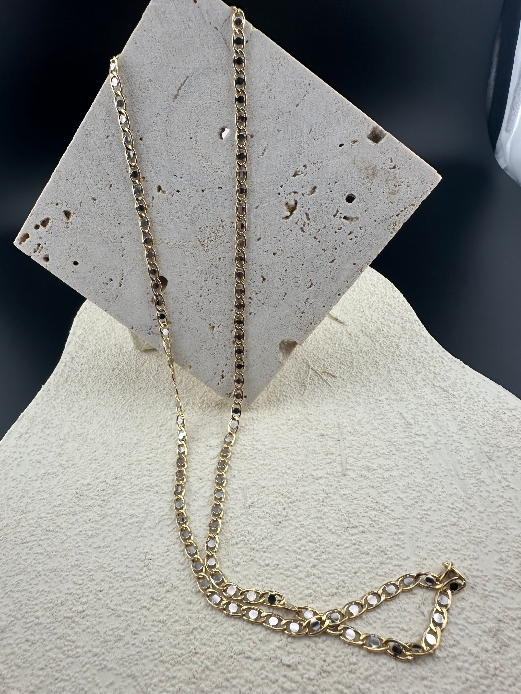 The Oro d'Elite Diamond-Cut: A 24-Inch Masterpiece in 18k Italian Gold