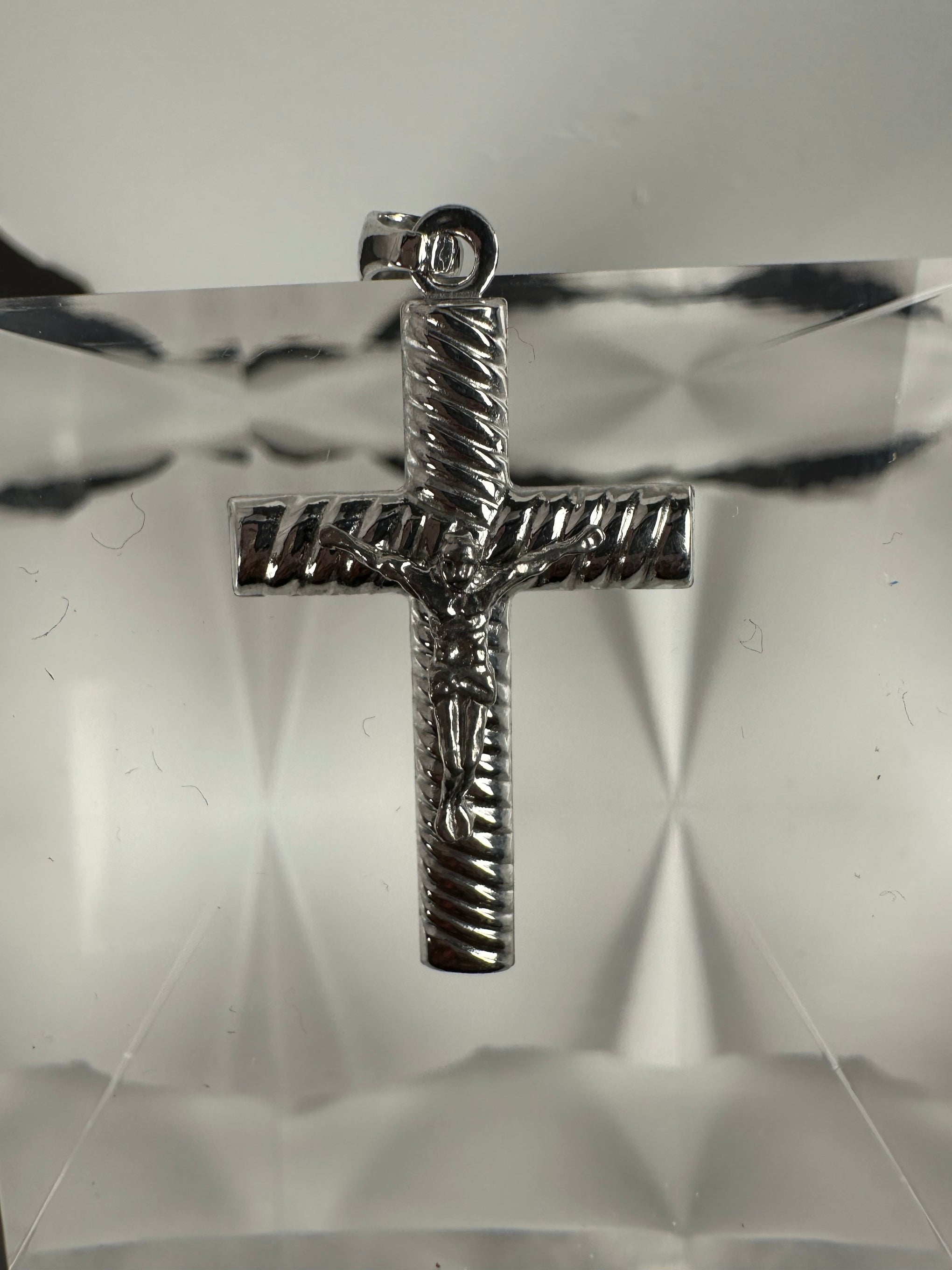 Luce di Fune Silver Sculptural Cross: .925 Silver