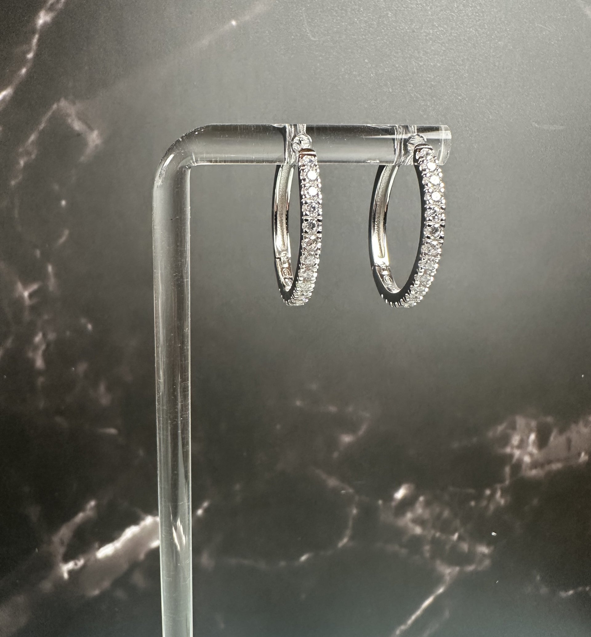 The Argento Splendore Hoops: Pure Radiance in .925 Silver