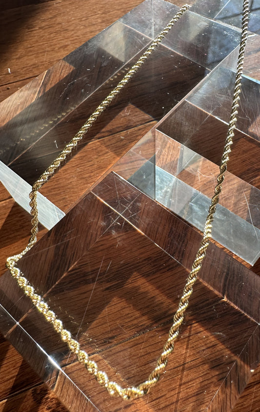 The Oro Liquido Rope: A 24-Inch Statement in 18k Italian Gold