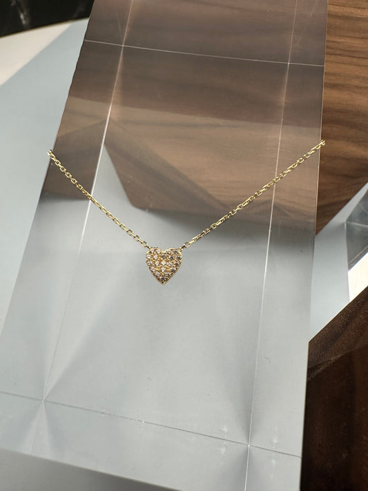 The Cuore Radiante Necklace: An 18-Inch Masterpiece in 18k Italian Gold