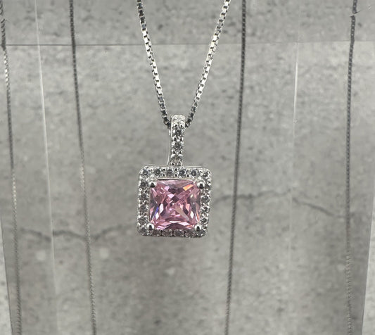 The Ghiaccio Rosa Halo: A Vision in Blush and .925 Silver