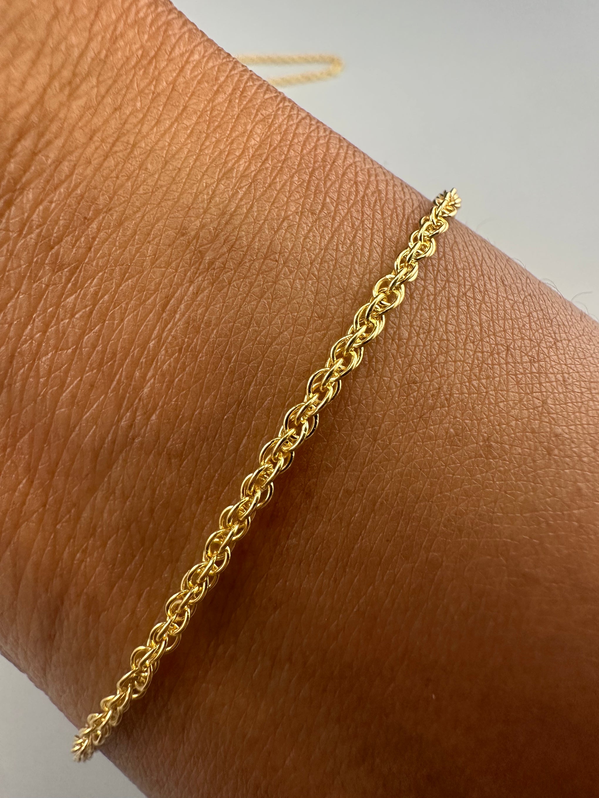 The Oro Liquido Rope: A Foundation in 14k Italian Gold