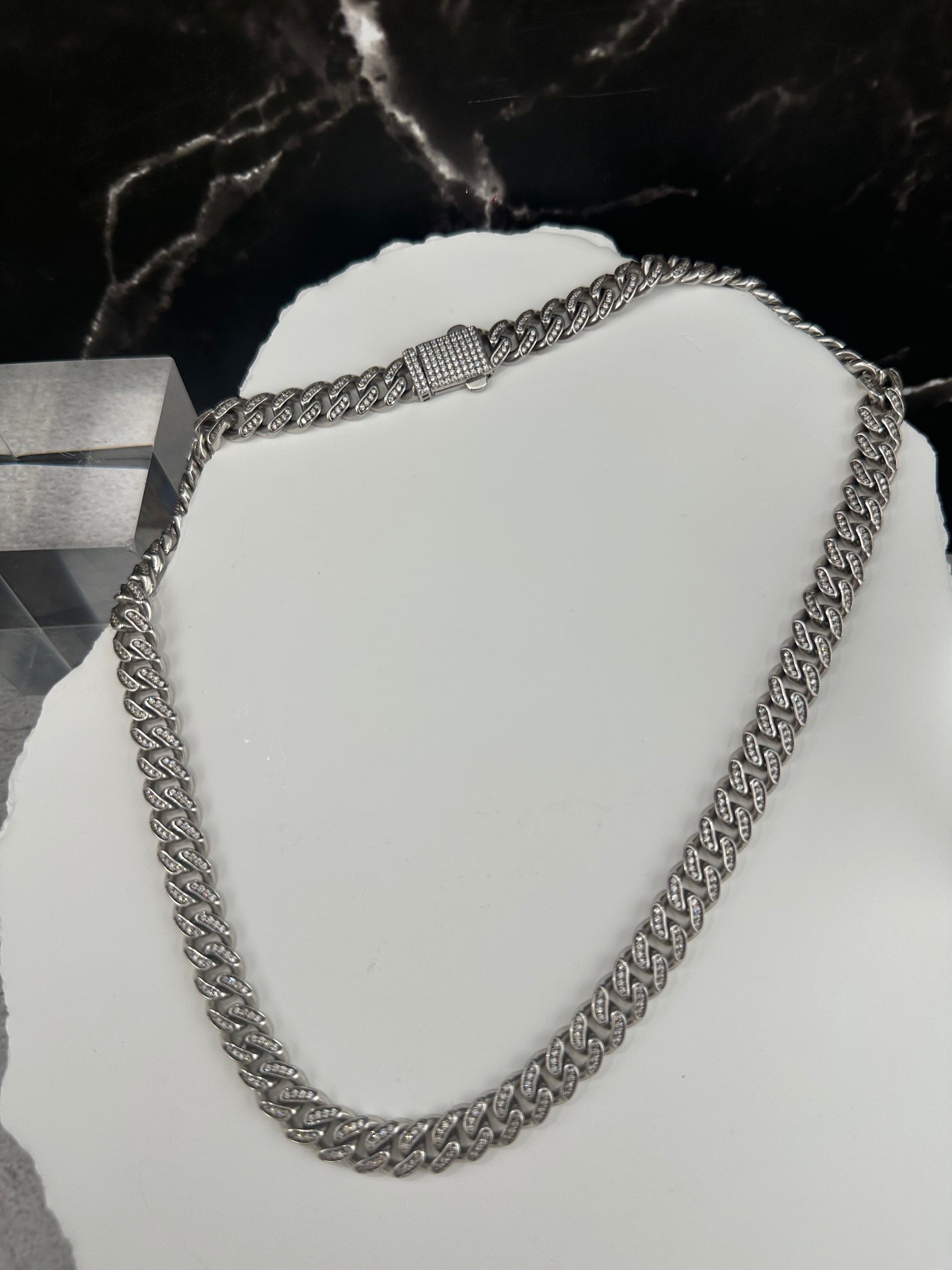 The Ghiaccio Brillante Curb: 18-Inch .925 Silver